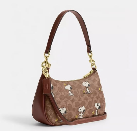 NWT Coach X Peanuts Teri Shoulder Bag In Signature Snoopy CBJ88